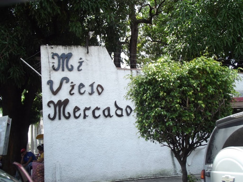 Imagen 1 de 4 de Local Comercial En C.c. Mi Viejo Mercado, Av. Carabobo Cruce Con Calle Girardot, En Pleno Centro De Valencia. (gll-178)