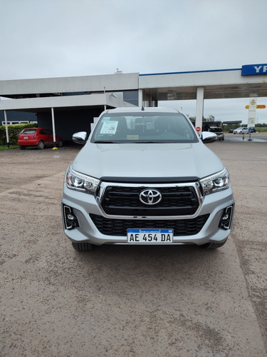 Imagen 3 de 6 de Toyota Hilux 2020 2.8 Cd Srx 177cv 4x2