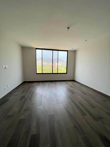 Estrena Residencia En Privada En El Uro Zona Carretera Nacional, C/ Jardín, Terraza Exterior Techada C/ Asador Balcón C/ Vistas A Las Montañas, Fracc C/ Alberca, Áreas Verdes Y Cancha De Fútbol