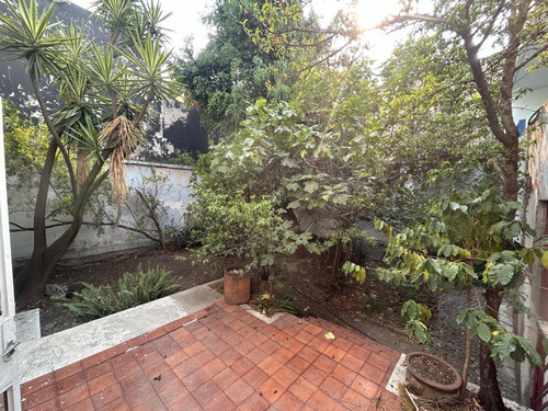 Casa Con Uso De Suelo Para Oficinas 839 M2 En Las Lomas De Chapultepec.
