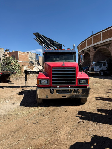 Grua Articulada Mack Hiab
