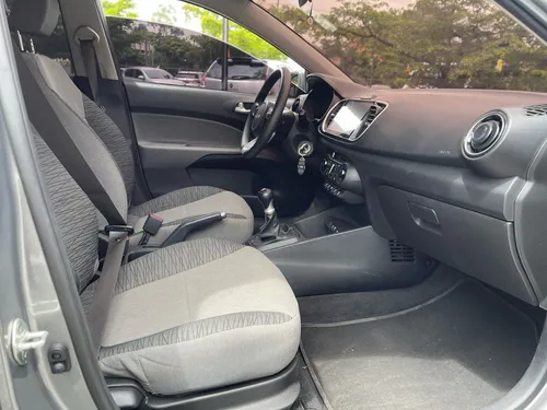 Kia Soluto 1.4 Emotion Mt