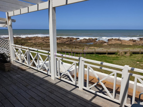 Apartamento En Montoya Con Vista Al Mar