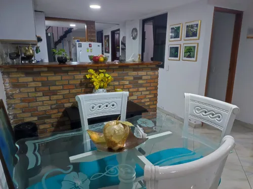 Casa En Venta En Serramonte. Cod V12846
