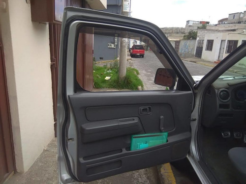 Nissan Np300 4x2 Cabina Simple
