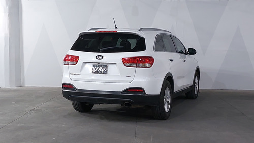 Kia Sorento 2.4 Lx At
