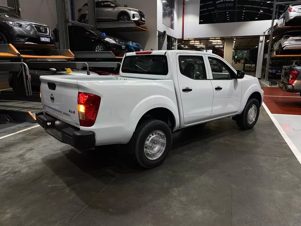 Nissan Frontier 2.3 S Cd 4x2 Mt