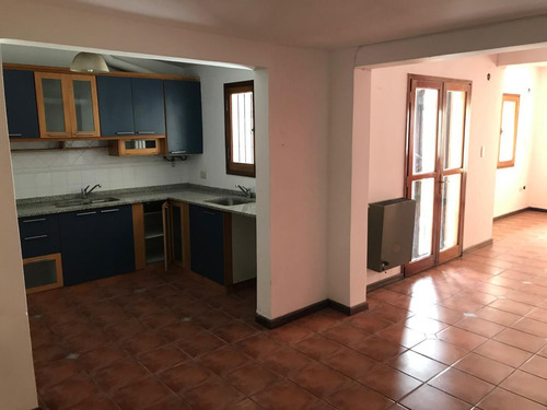 Casa En Venta En Parque Capital De 3 Dormitorios Apto Credito