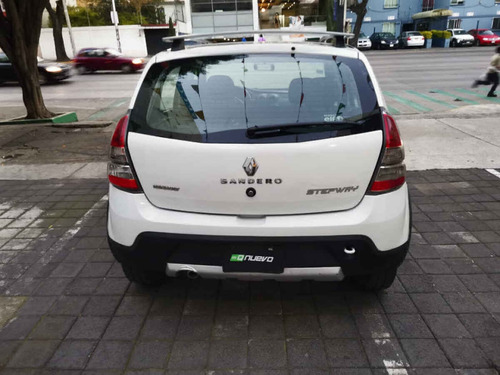 Imagen 2 de 5 de Renault Stepway 2015 5p Dynamique L4/1.6 Man Medianav
