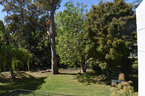 Casa En Venta En Abril Club De Campo