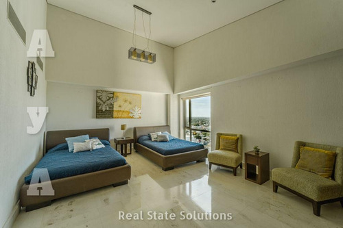 Imagen 18 de 30 de Departamento Penthouse, Venta/renta, Amueblado 5 Recámaras, Doble Altura, Sala Tv, Puerto Cancún