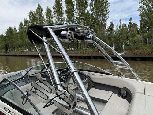 Lancha Open Quest 210 Sl Con Volvo 225 Hp Dp Año 2015 Torre