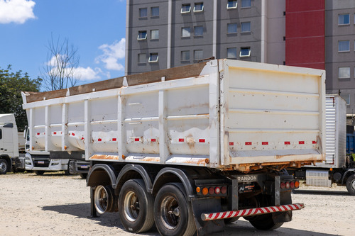 Carreta Caçamba Randon Ls 3 Eixos 25m3 Pneus Transporte