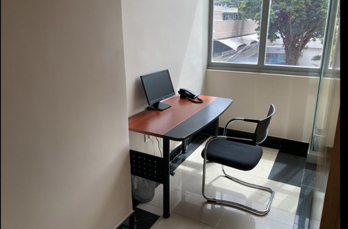 Imagen 4 de 9 de Confortables Oficinas Coworking, En Edificio De Oficinas Nuevas. En Centro Expresso Baruta.