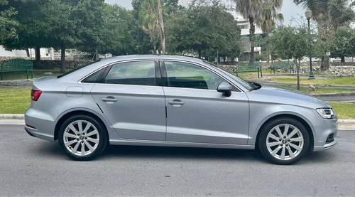 Imagen 2 de 8 de Audi A3 2019 1.4 Sedán Select At Dsg