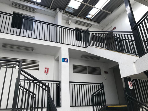 Se Arrienda Gran Propiedad Comercial, Ubicada En Gran Av.