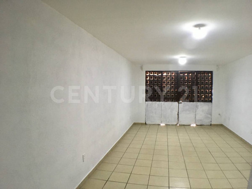 Casa En Venta En Blvd. Delta #2913, Col. Desarrollo El Potrero, León, Gto.