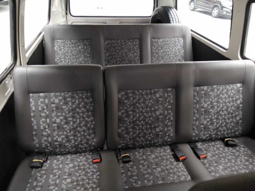 Volkswagen Kombi 1.6 3p Gasolina 2002