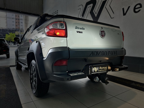 Fiat Strada 1.8 MPI ADVENTURE CD 16V FLEX 3P MANUAL