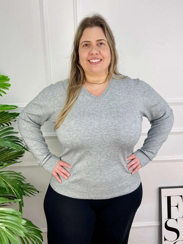 Imagem 6 de 8 de Blusa Suéter Feminino Gola V Trico - Plus Size - G1 G2 G3