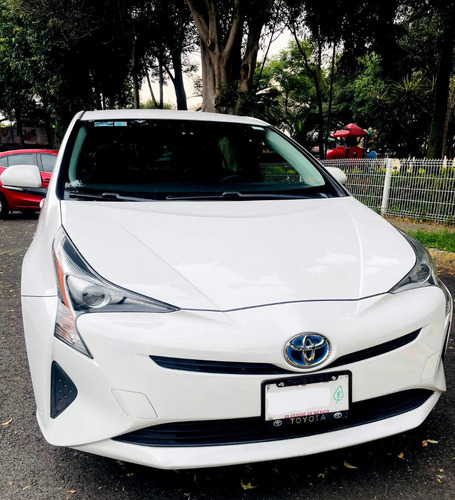 Toyota Prius 1.8 CVT
