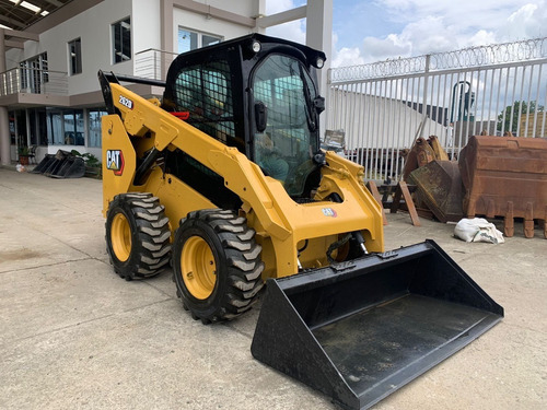 Imagen 3 de 9 de Minicargador Caterpillar 262d Modelo 2019