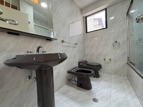 Apartamento En Venta Los Naranjos Conj Res La Pradera