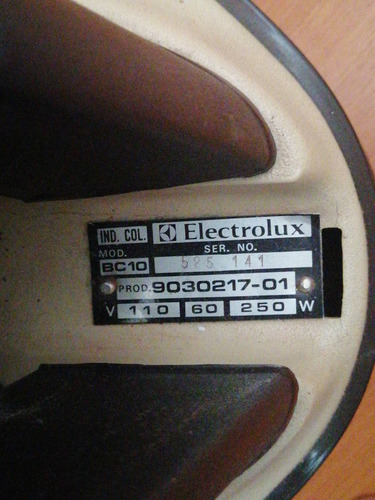 Imagen 3 de 3 de Brilladora De PisoMarca Electrolux