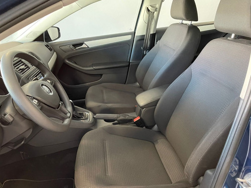 Imagen 11 de 15 de Volkswagen Jetta Comfortline 2018 Tiptronic