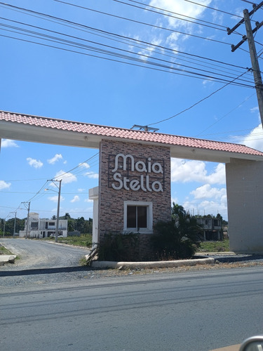 Solares En Venta A Bordo De La Avenida En Santo Domingo 