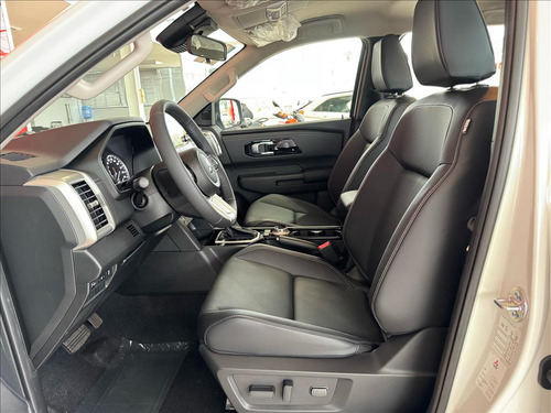 Mitsubishi Triton 2.4 BITURBO DIESEL CD HPE 4X4 AUTOMÁTICO