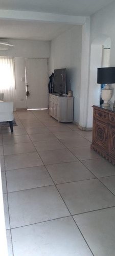 Imagen 18 de 26 de Alquiler!! Casaquinta - Calle Paraguay 651 - El Talar