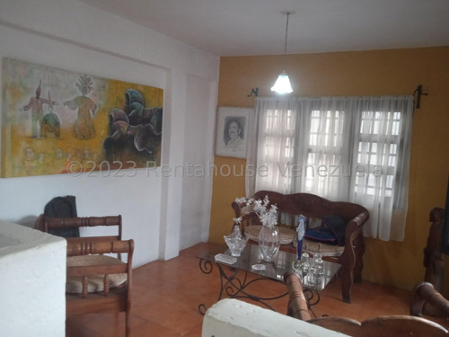 En Venta Linda Y Comoda Casa En Coro