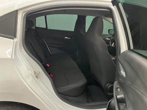 Chevrolet Onix plus 1.0 Lt 4p