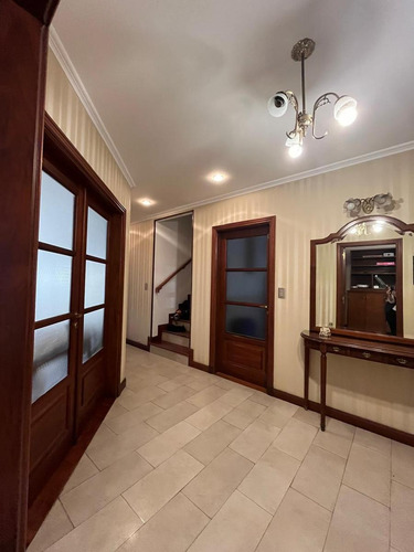 Casa En Inmejorable Zona!!