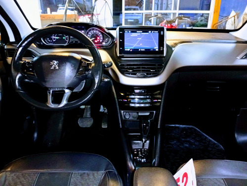 Peugeot 208 1.6 Feline Tiptronic
