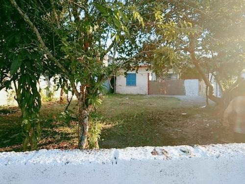 Imagem 2 de 8 de Casa À Venda Com 348 M De Terreno Em Itanhaém. 7558 M H