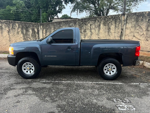 Chevrolet Silverado Ls 4x2 2011