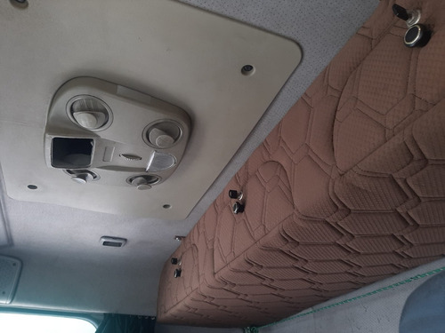 Imagem 5 de 12 de Volvo Vm 310 4x2t 2011