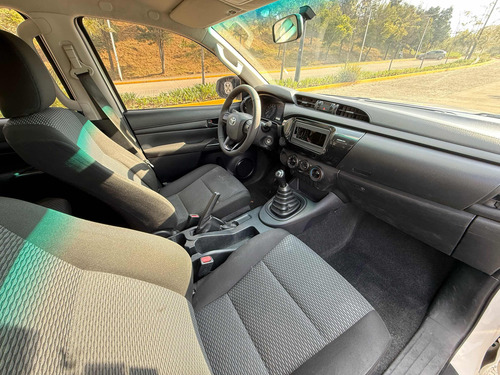 Toyota Hilux 2.7 Cabina Doble Mt