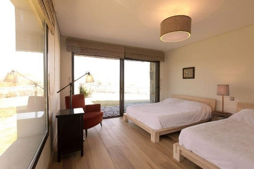 Casa En Venta De 4 Dormitorios En El Chorro