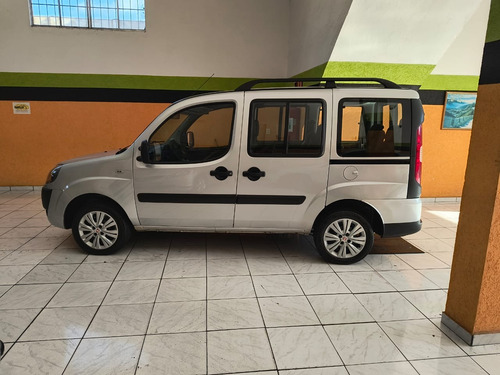 Fiat Doblo 1.8 16v Essence 7l Flex 5p 5 marchas