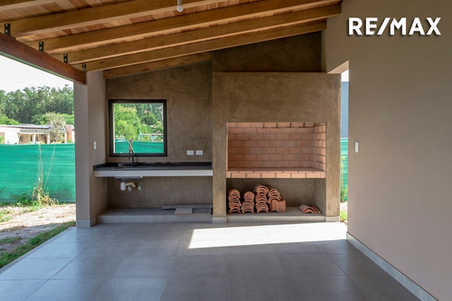 Casa 3 Dormitorios Venta La Reserva A Estrenar