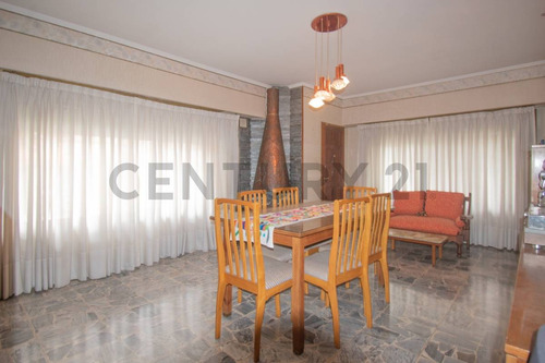 Imagen 10 de 30 de Venta Casa De Tres Dormitorios - Martinez - San Isidro