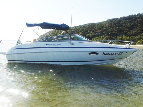 Lancha Triton 225 2005
