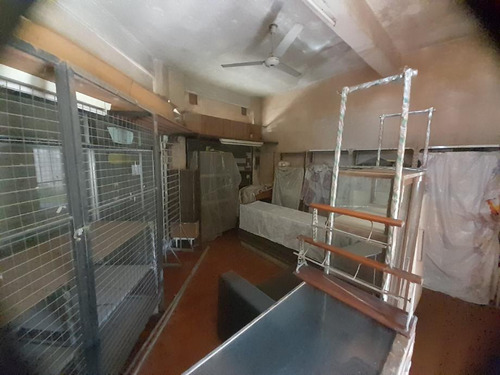 Local Con Vivienda En Venta En Libertad