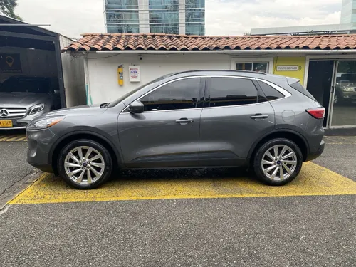 Ford Escape 2.5 Titanium Hibrido At 4x4 2022