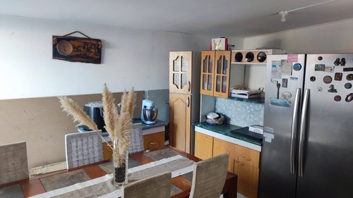 Amplia Casa Esquina En Lomas Coloradas $82.000.000.-