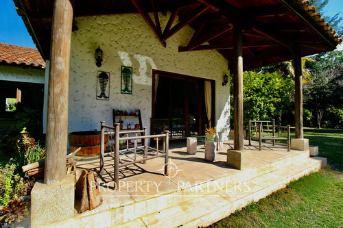 Casa Estilo Español En Parcela Con La Mejor Ubicac...
