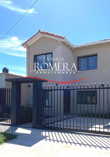 Imagen 1 de 16 de Venta De Hermoso Chalet Reciclado A Nuevo En Ituzaingo Norte